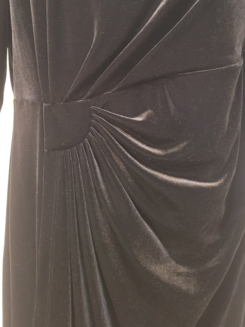 Connected Apparel Black Velvet Dress Size 12 NWT - Picture 2 of 6